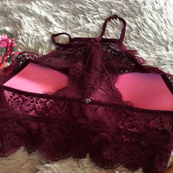 Tops - Picture 3 of 6